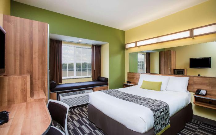 Microtel Inn & Suites by Wyndham Opelika