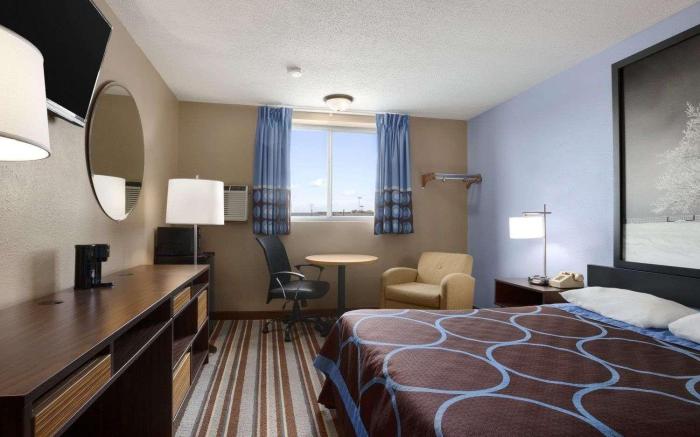 Super 8 By Wyndham Council Bluffs Ia Omaha Ne Area