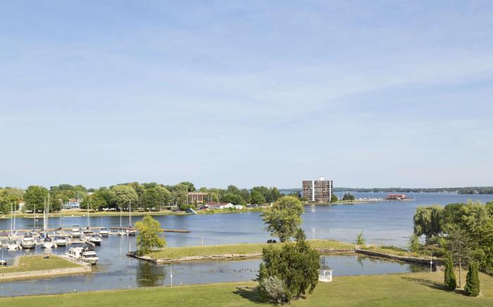 Ramada on the Bay Conference Resort Belleville