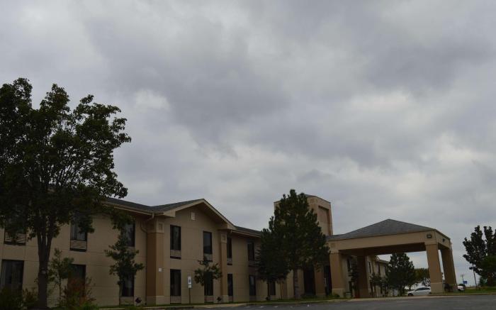 Days Inn & Suites by Wyndham Cuba