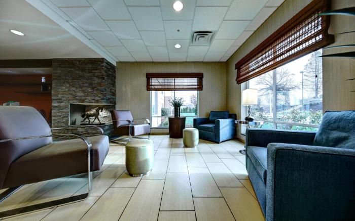 Fairfield Inn & Suites Harrisburg West