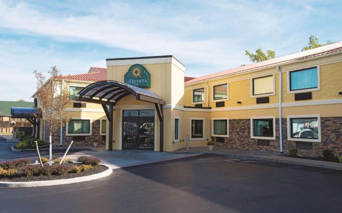 La Quinta Inn by Wyndham Buffalo Airport