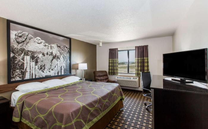 Super 8 By Wyndham Wayne