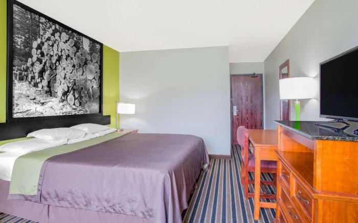 Super 8 By Wyndham South Boston Va