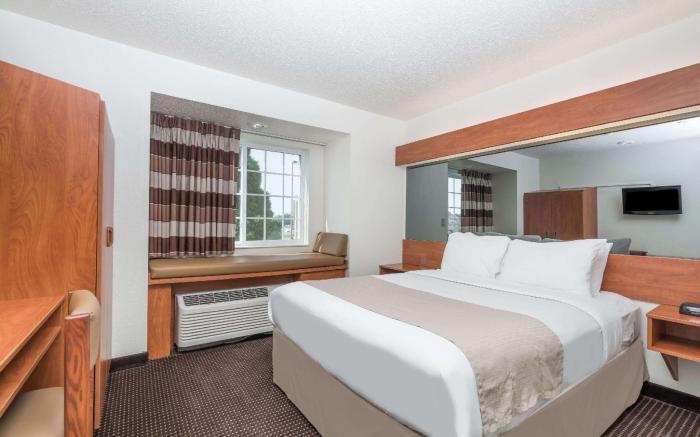 Microtel Inn & Suites by Wyndham Rice Lake