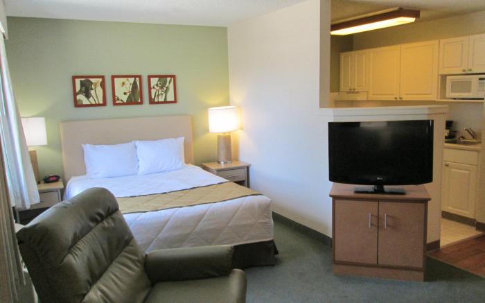 Hawthorn Extended Stay by Wyndham Bedford / Dallas