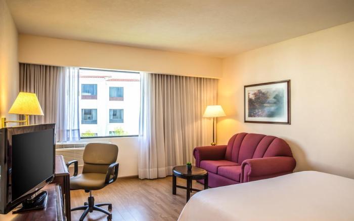 Fiesta Inn Monterrey la Fe