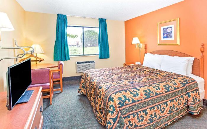 Super 8 by Wyndham Villa Rica