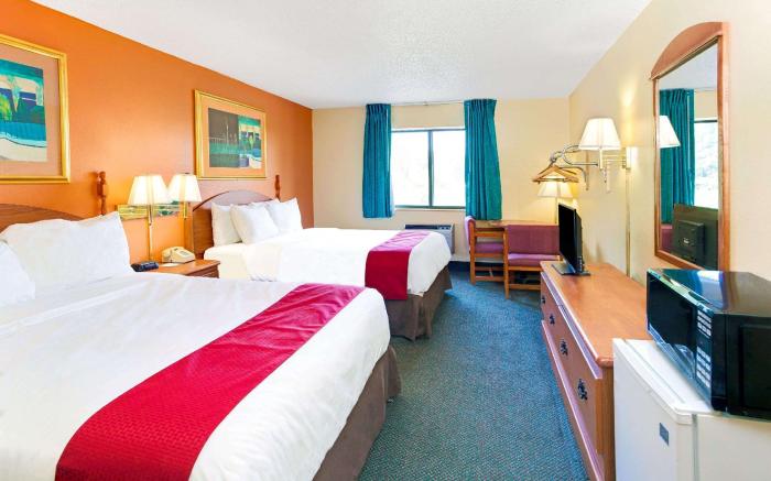 Super 8 by Wyndham Villa Rica