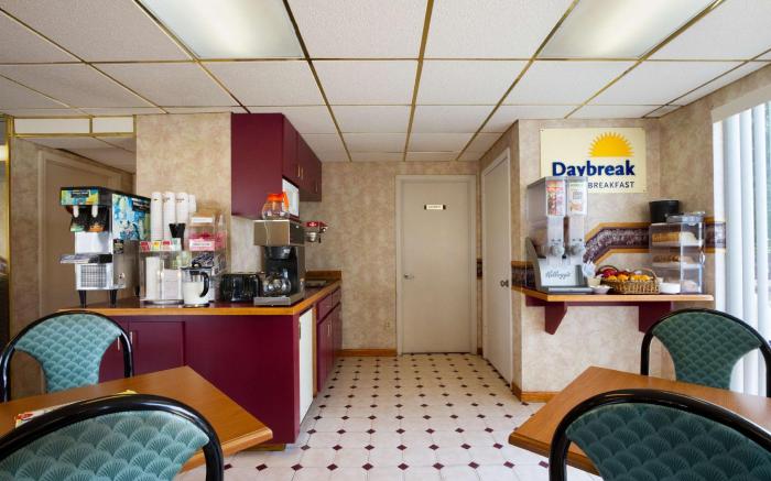 Days Inn by Wyndham Richburg
