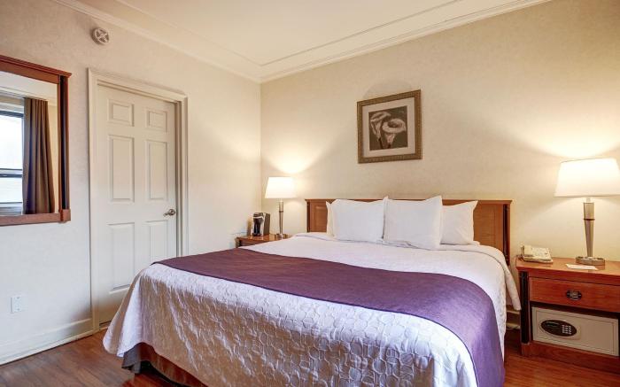 Hotel St-Denis