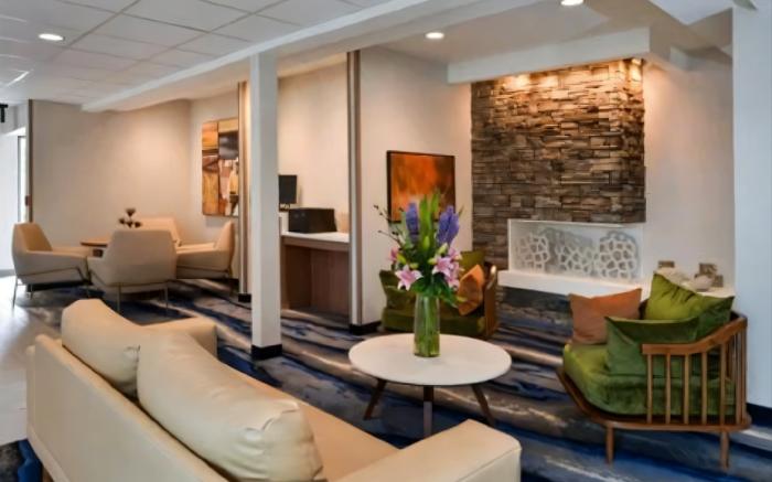 Fairfield by Marriott Inn & Suites Arlington Near Six Flags