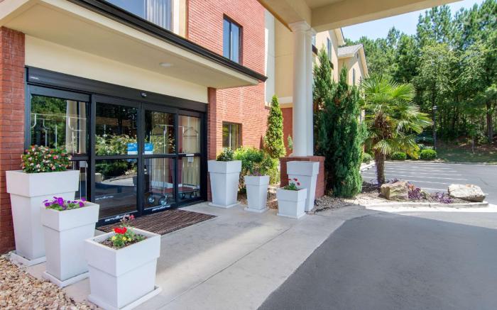 Comfort Inn & Suites