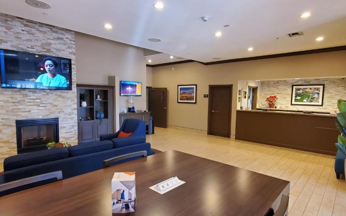 Comfort Inn & Suites Tempe Phoenix Sky Harbor Airport