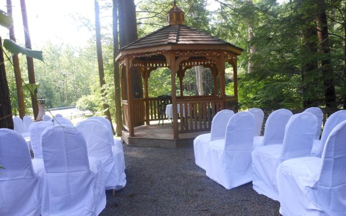 Brookview Manor Inn