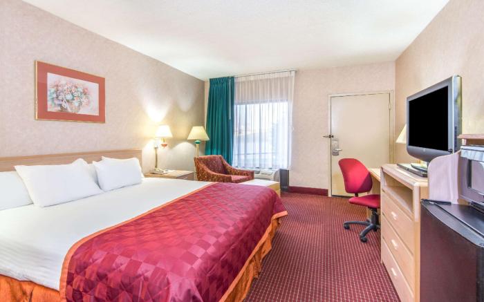 Baymont by Wyndham Topeka