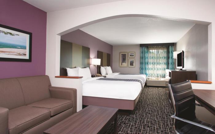 La Quinta Inn & Suites by Wyndham Snellville-Stone Mountain
