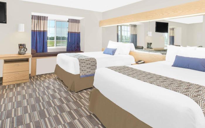 Microtel Inn & Suites by Wyndham Ames