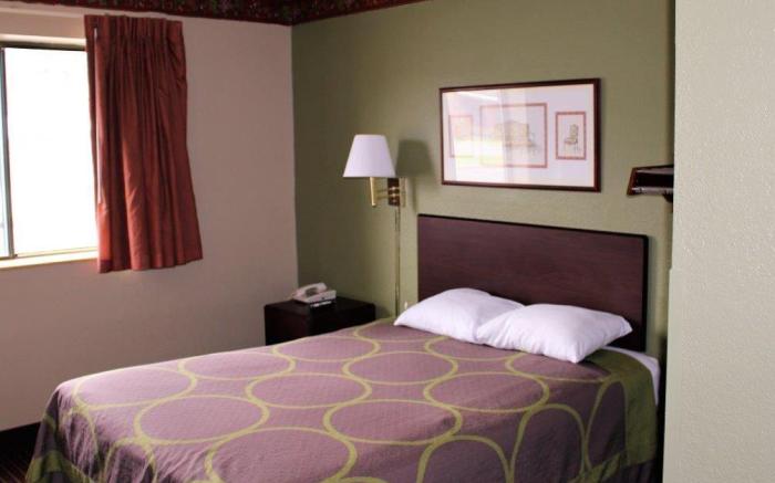 Knights Inn - Albany, GA