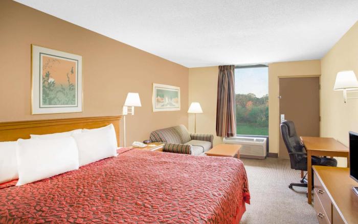 Days Inn by Wyndham Clinton / Laurens I-26