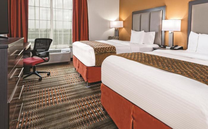 La Quinta by Wyndham San Antonio by Frost Bank Center