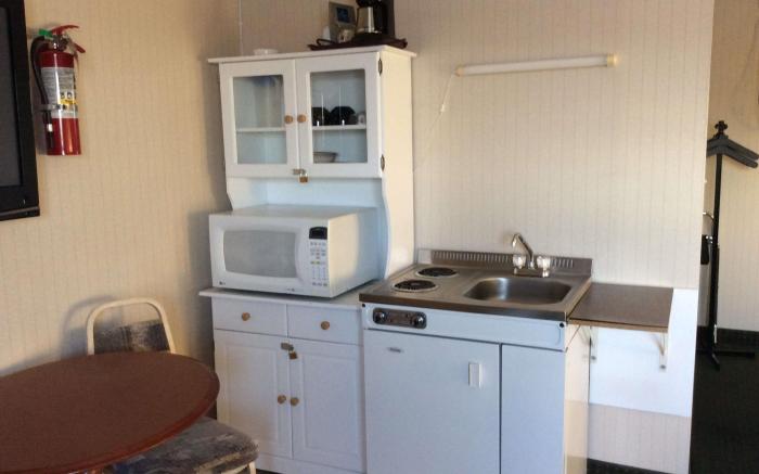 Travelodge by Wyndham Dawson Creek