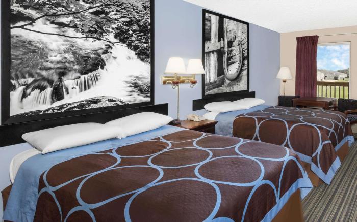 Super 8 By Wyndham Whiteville