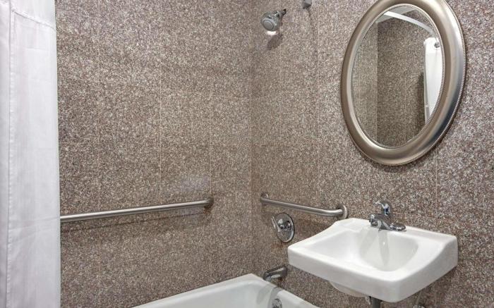 Days Inn by Wyndham Elmsford