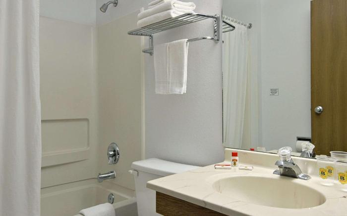 Super 8 By Wyndham Ankeny/Des Moines Area