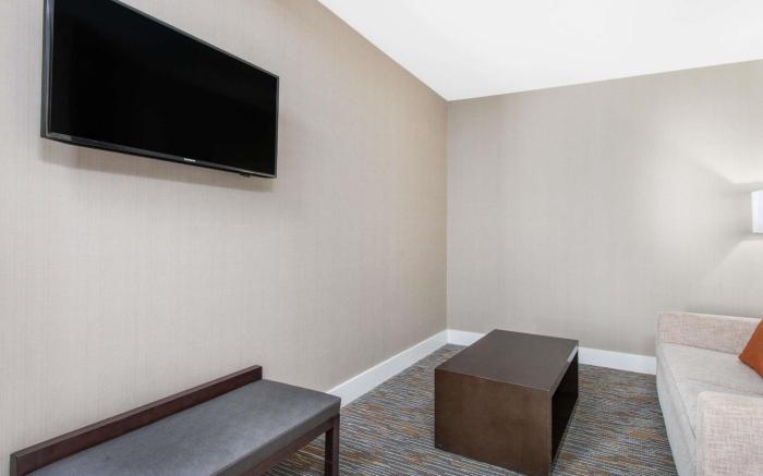 Wingate by Wyndham Niagara Falls