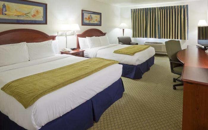 Crossings Inn and Suites by GrandStay