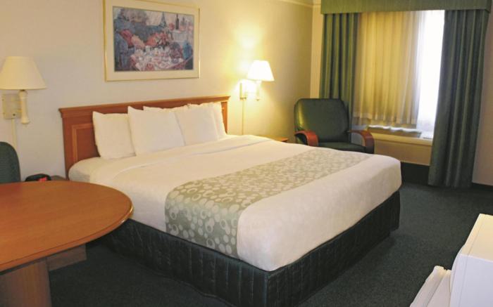 La Quinta Inn by Wyndham Kansas City Lenexa