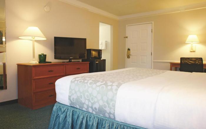 La Quinta Inn by Wyndham Kansas City Lenexa