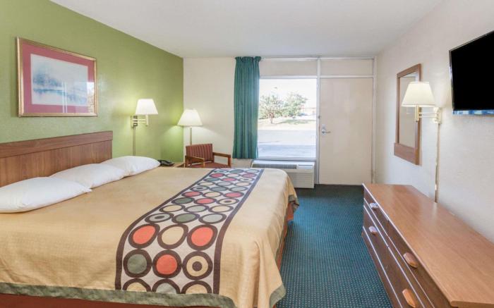 Super 8 By Wyndham Tifton