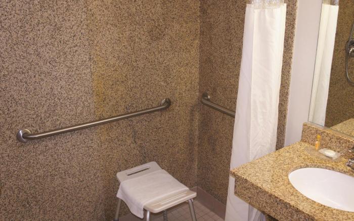 La Quinta Inn & Suites by Wyndham Visalia/Sequoia Gateway