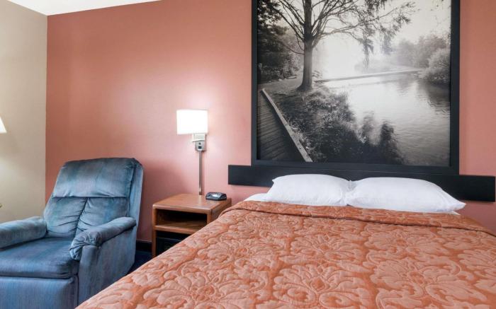 Super 8 By Wyndham Perham