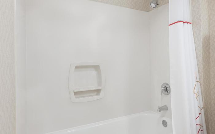 Value Suites Extended Stay - St. Louis Westport Plaza