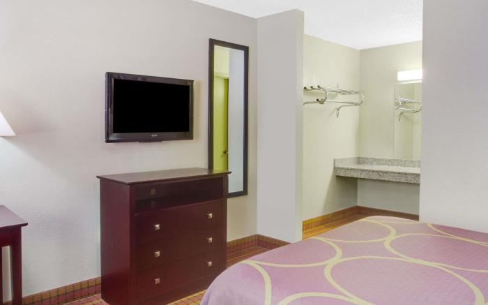Super 8 By Wyndham Monticello Ar