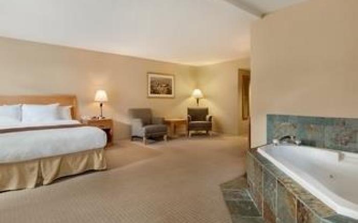 Ramada by Wyndham Nanaimo