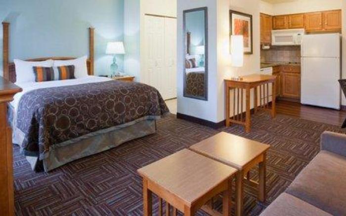 Staybridge Suites Minneapolis-Maple Grove By IHG