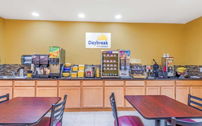 Days Inn & Suites by Wyndham El Dorado