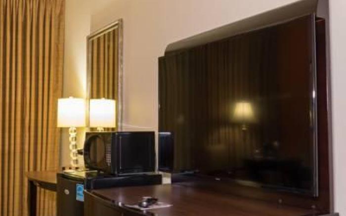 Oakland Airport Executive Hotel