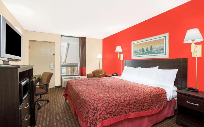 Days Inn by Wyndham Easley West Of Greenville/Clemson Area