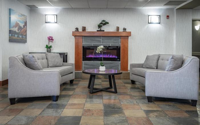 Service Plus Inn and Suites Calgary