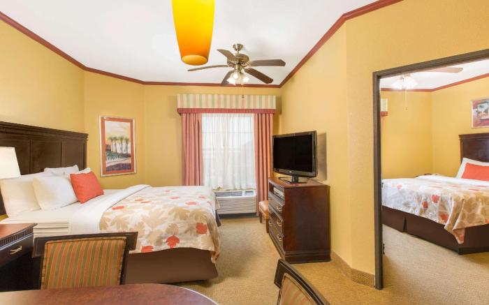 Hawthorn Extended Stay by Wyndham Corpus Christi Padre Is