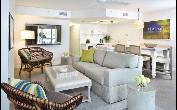 Beach House Suites by the Don CeSar