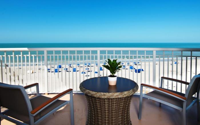 Beach House Suites by the Don CeSar