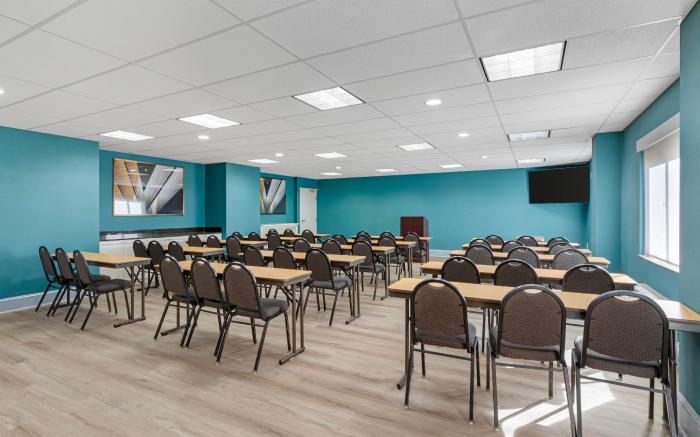 Comfort Inn & Suites Buford near Mall of Georgia