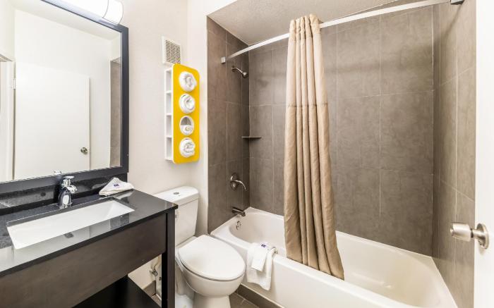 Motel 6 Lewisville, TX - Medical City