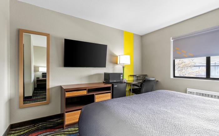 Super 8 By Wyndham Farmington